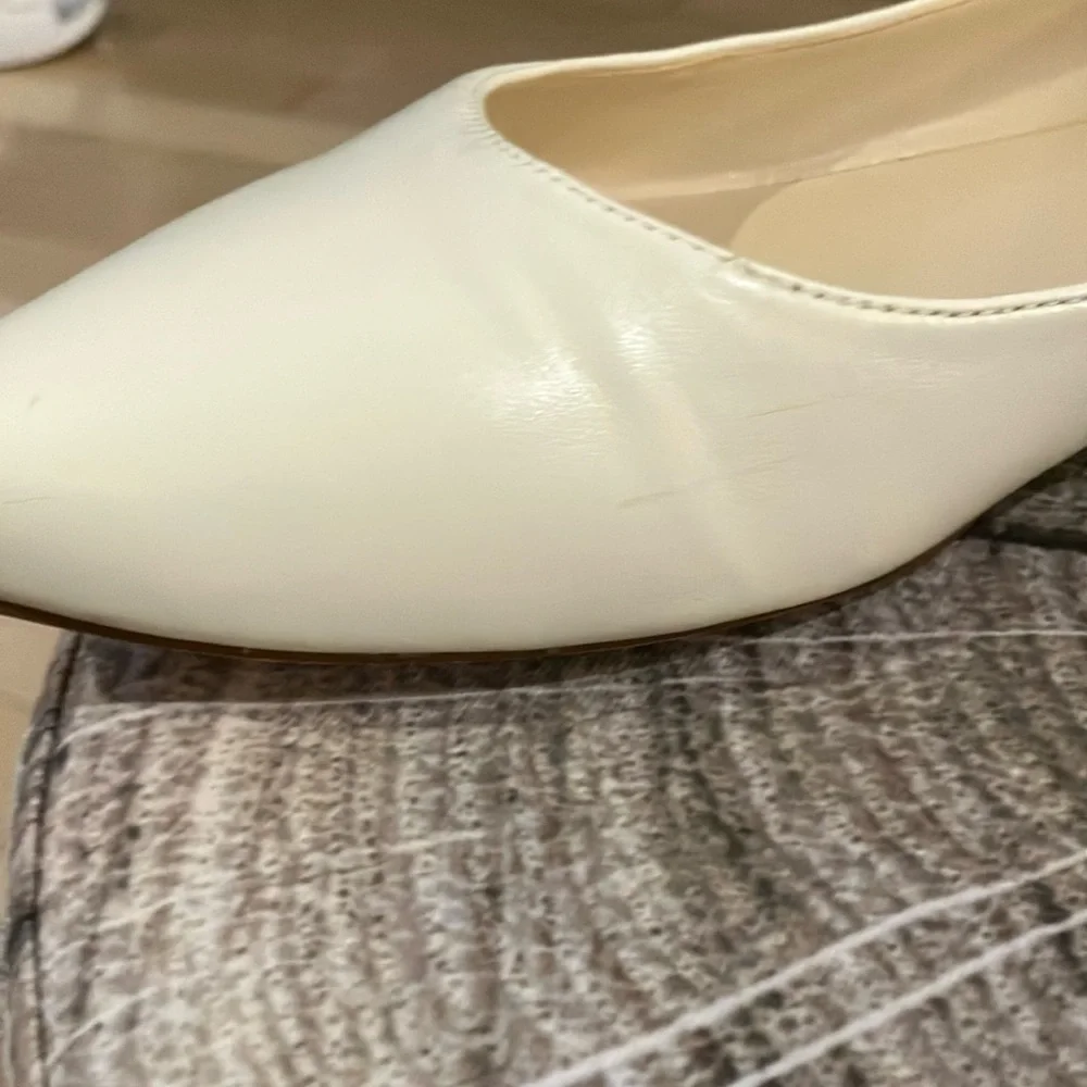 EUC Nine West White Ballet Flats with Pointed Toe - Picture 7 of 9